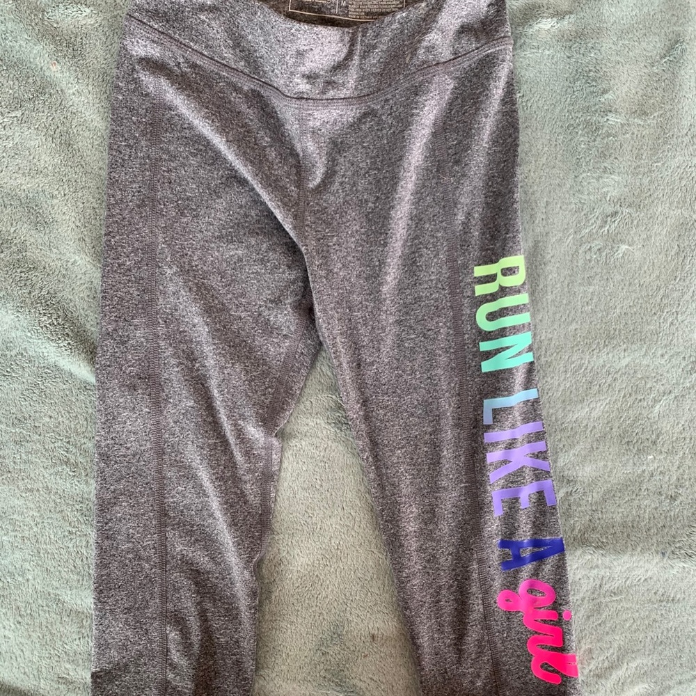 “Run like a girl” grey cropped leggings
